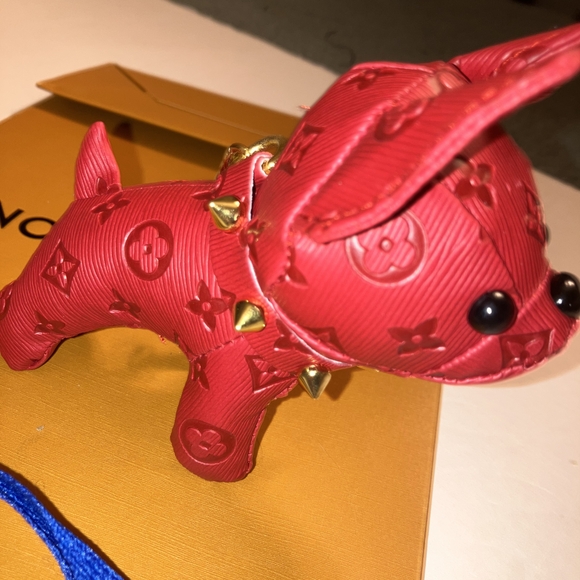 Louis Vuitton Red Dog-Shaped Backpack Charm main image 2